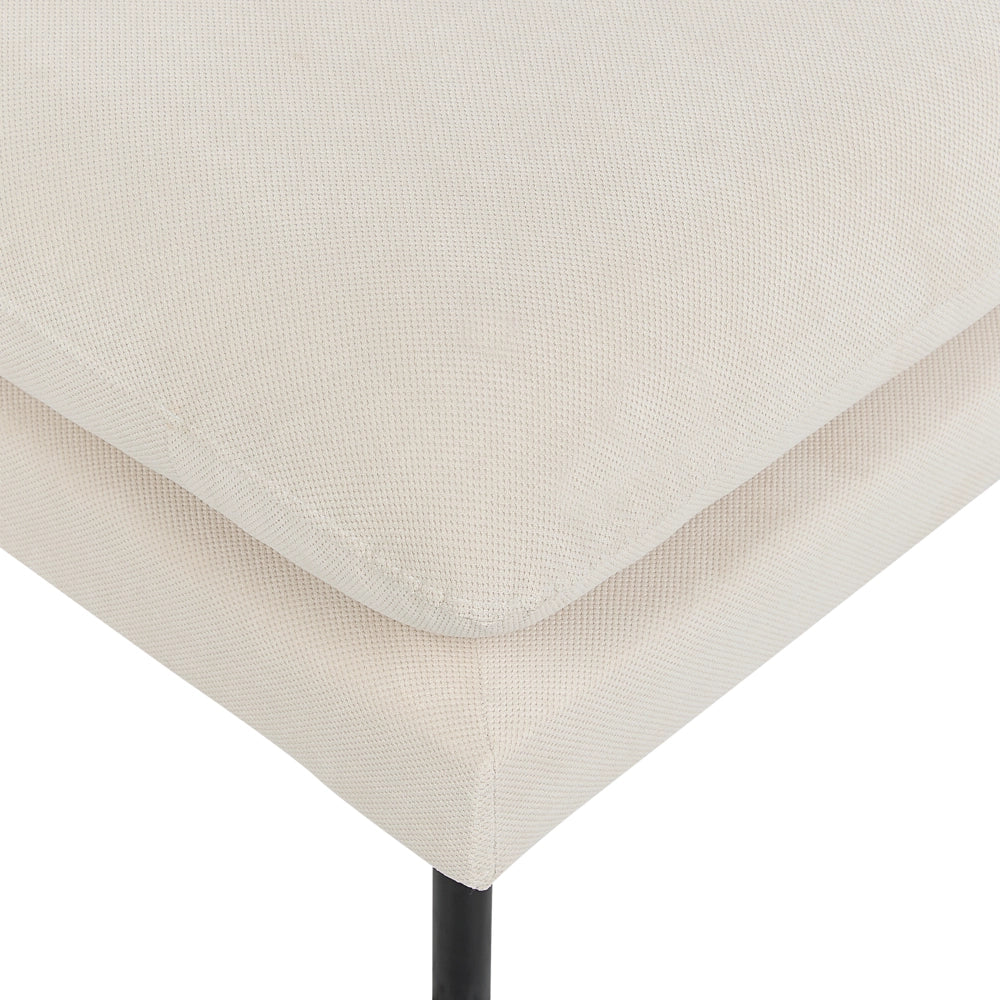 Pouf quadrato con cuscino in tessuto di ciniglia beige chiaro con gambe nere stile moderno retrò