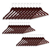 Set di 30 grucce in legno marrone con tacche 13_0002499