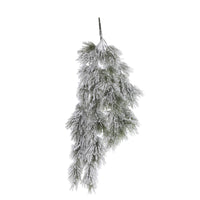 CASCANTE DI PINO INNEVATO