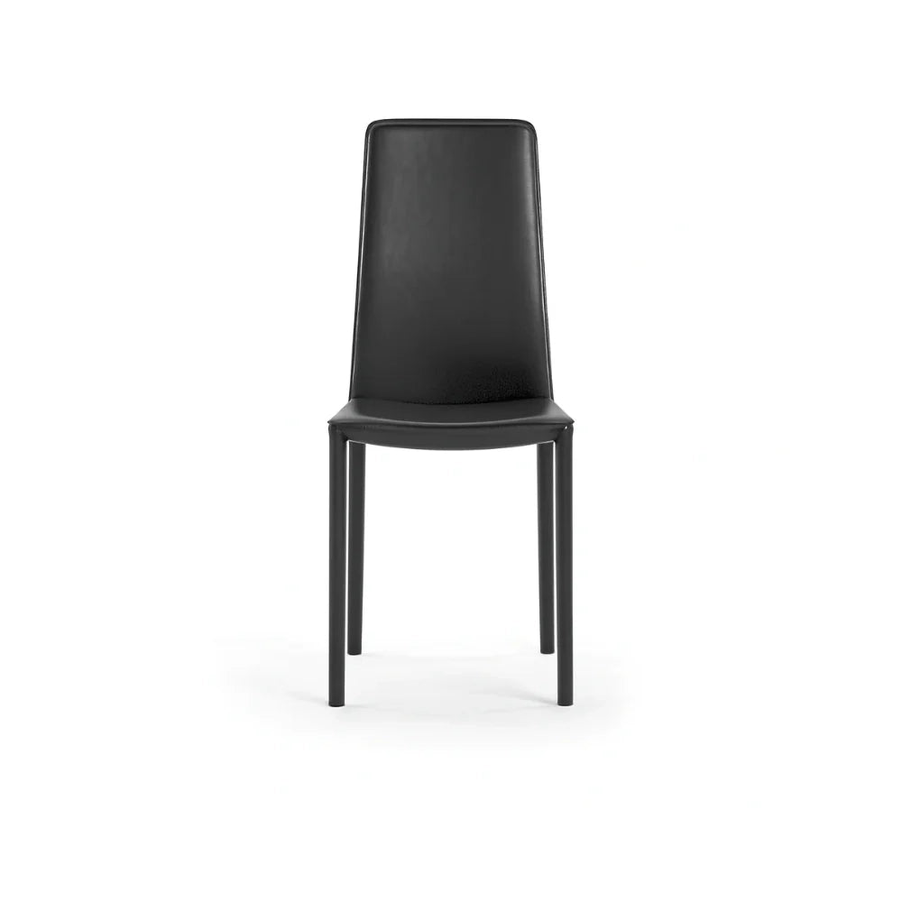 Set di 4 sedie da pranzo imbottite in similcuoio nero Luma con struttura in metallo facili da pulire | Duzzle
