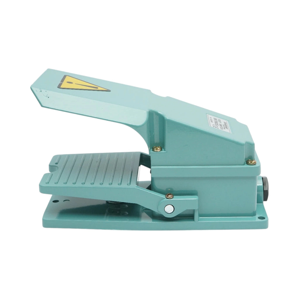 Pedale di comando con contatto elettrico – 250V / 5A Breckner Germany