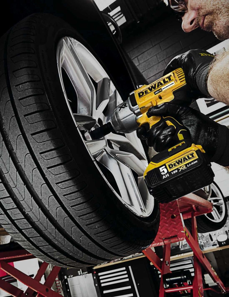 Avvitatore ad Impulsi DeWALT DCF899P1T (1 x 5,0 Ah + DCB115 + TSTAK II)
