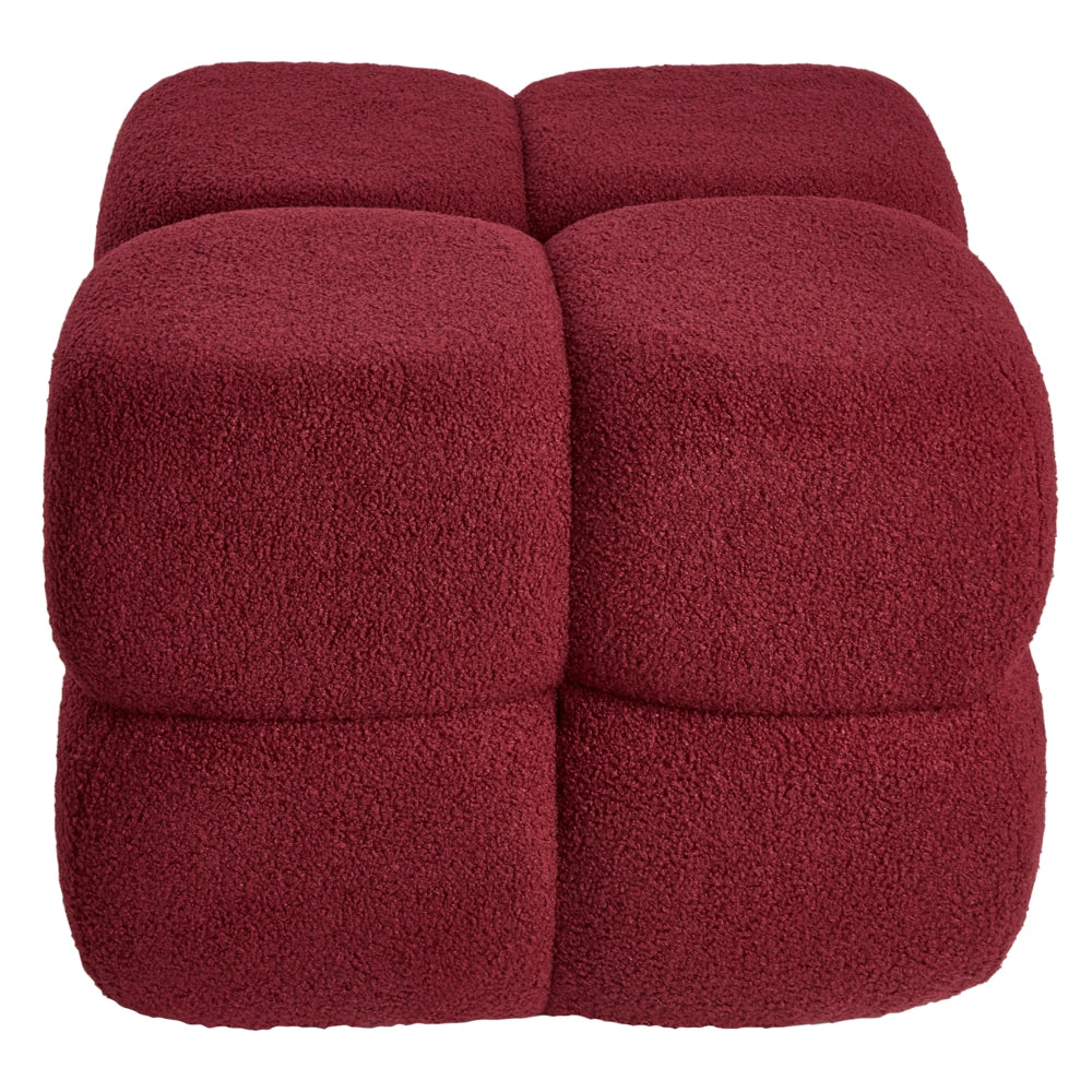 Pouf quadrato in bouclé rosso elemento d'arredo moderno per salotto o camera da letto