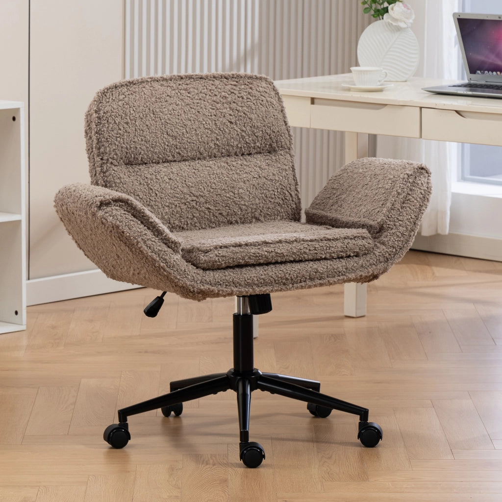 Sedia da ufficio girevole con braccioli pieghevoli in teddy fleece marrone compatta regolabile in altezza