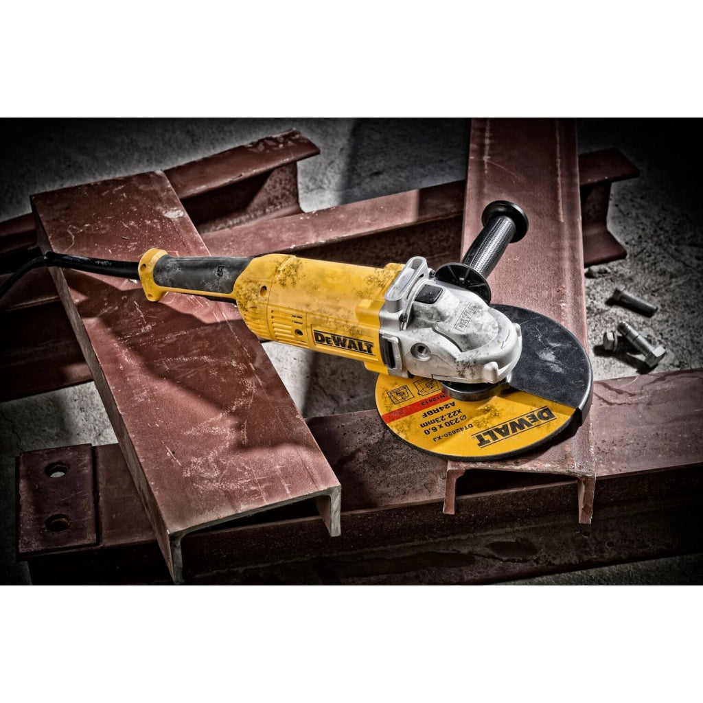 DEWALT DWE490-QS – Smerigliatrice angolare a filo 2000W con disco 230 mm