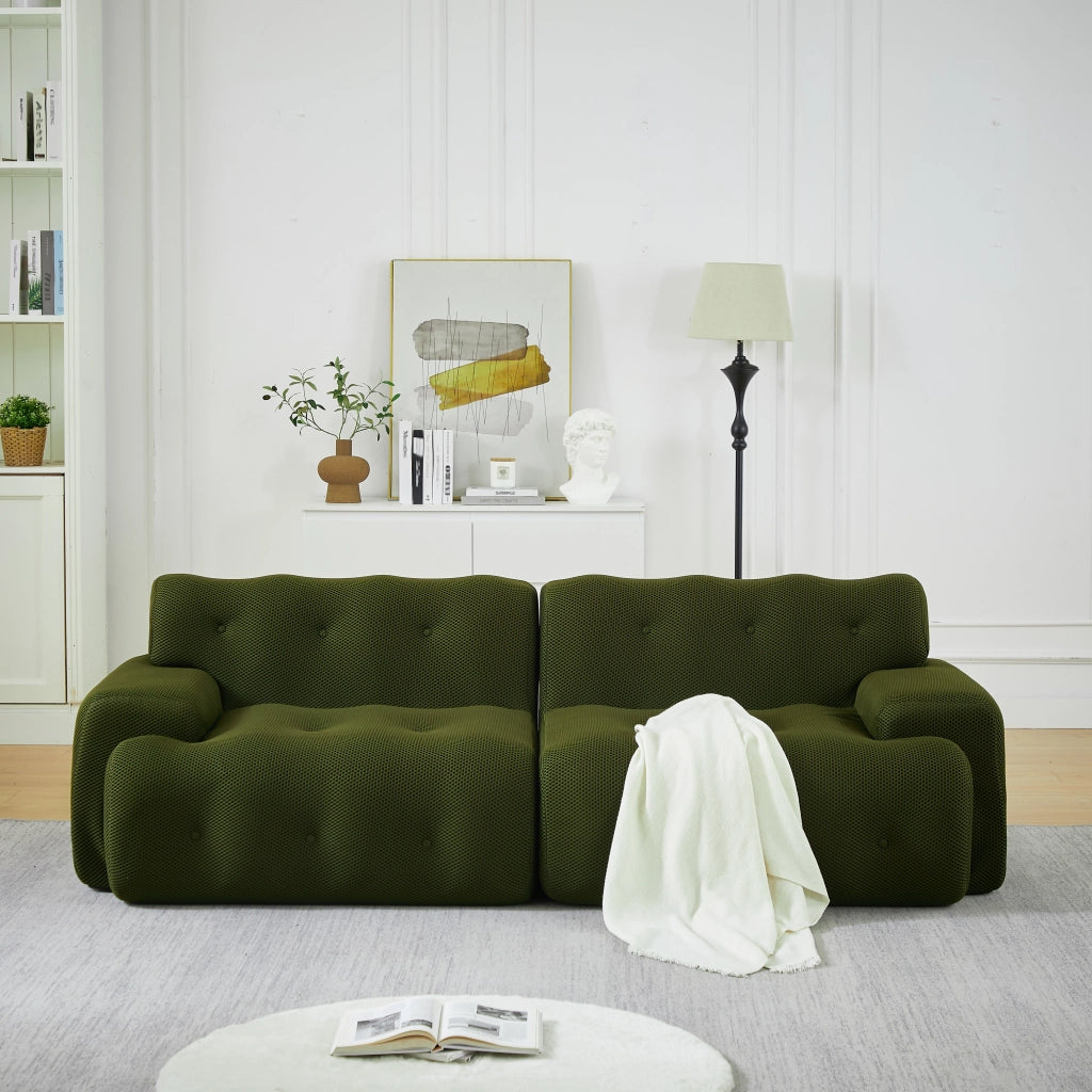 Divano a due posti in tessuto con braccioli ampi, bottoni cuciti a mano e base antiscivolo verde 224 × 104 × 66 cm