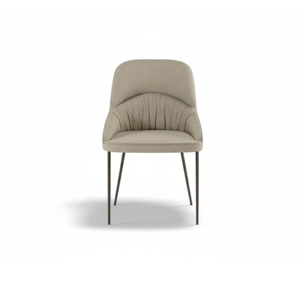 Set di 4 sedie da pranzo imbottite in tessuto beige Shell con struttura in metallo facili da pulire | Duzzle