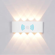 Lampada LED Moderna con Sensore di Movimento per Terrazza, Giardino e Corridoio - 8W IP65 Impermeabile