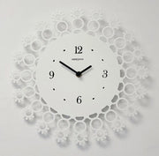 Orologio da Parete in Metallo Decoro Fiorellini Bianco 32 cm