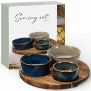Set da servizio 4 pezzi - Piatti in ceramica con smalto reattivo - Piatto di servizio in legno di acacia - Per tapas/dips/snacks - Ø 19,8 cm - Certificato FSC - Piatti da servizio