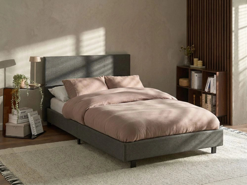 Letto con testiera piccola 120 x 200 cm in tessuto grigio design moderno