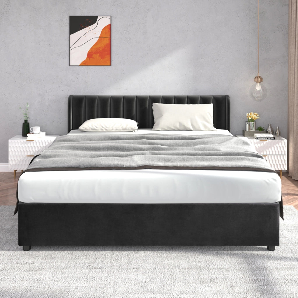 Letto matrimoniale 180x200 cm in velluto nero con testiera alta; 2 cassetti e rete a doghe