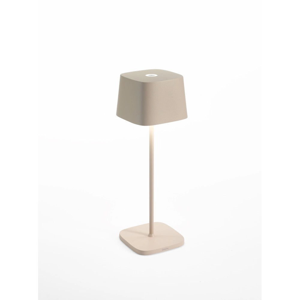 Zafferano Lampada a led da tavolo Ofelia Pro Sabbia ricaricabile e dimmerabile - 2200-2700-3000K - 9h massima potenza
