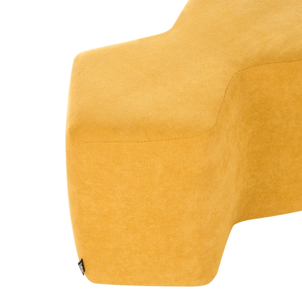 Pouf imbottito in tessuto per camera da letto e soggiorno 86 x 30 forma irregolare giallo senape stile scandinavo