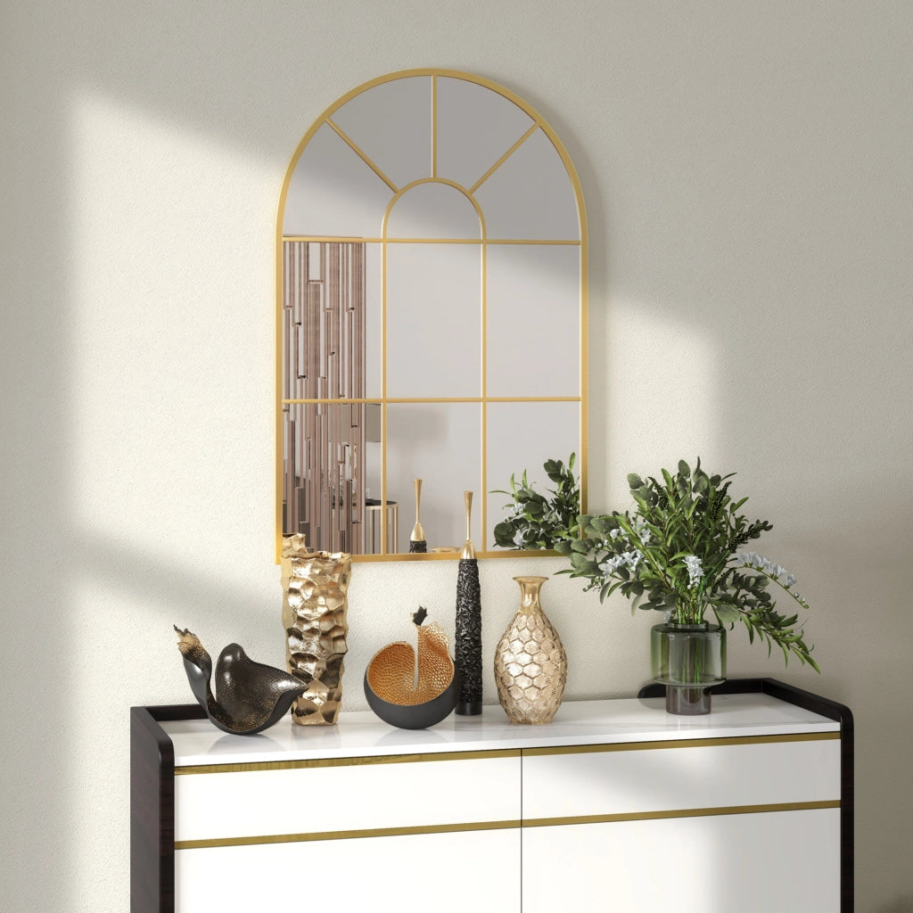 Specchio da parete ad arco con cornice in metallo oro 91x60 cm