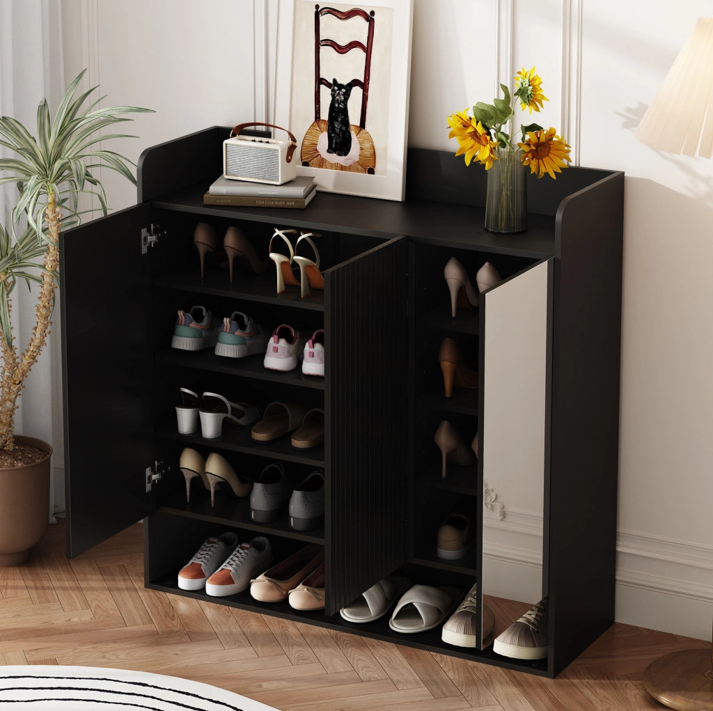 Scarpiera con specchio a figura intera; struttura verticale; nero; 110x35;5x110 cm