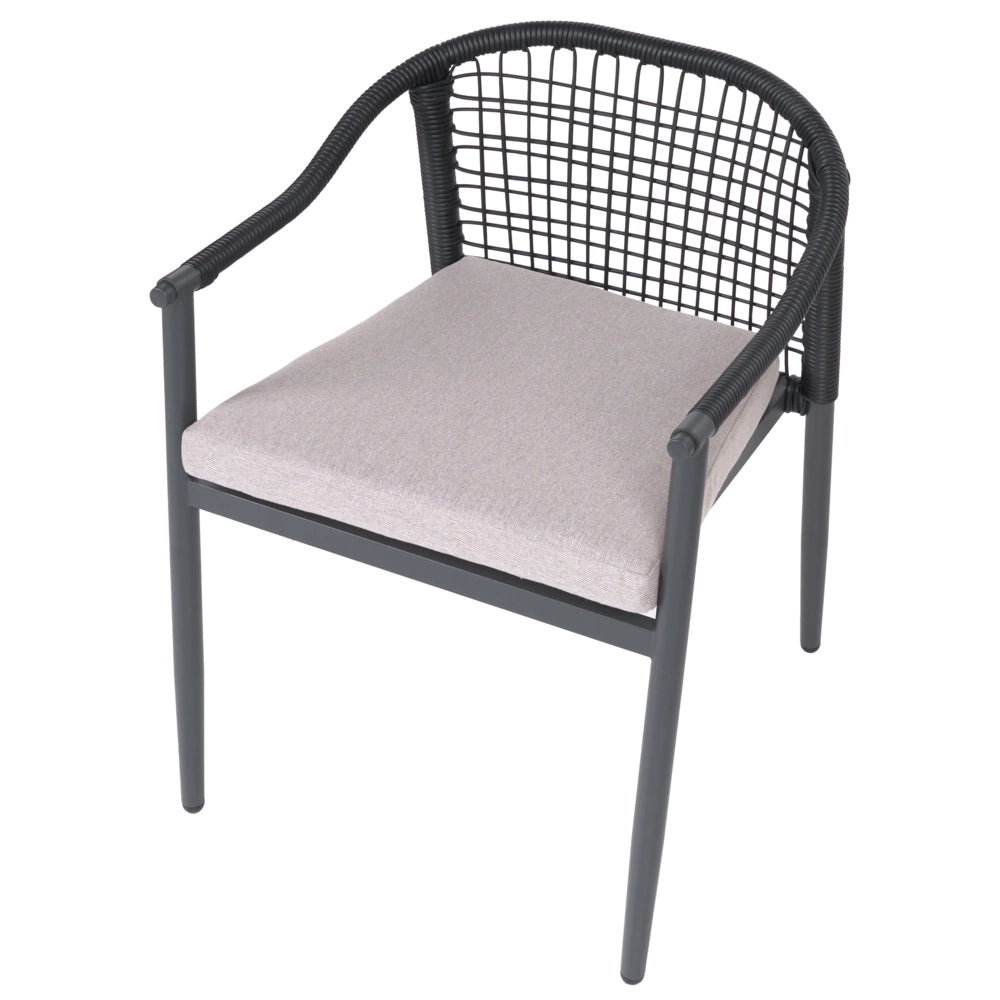 Set di 4 Sedie da Giardino Impilabili in Alluminio Nero e Rattan PE con Cuscini Beige per Esterni