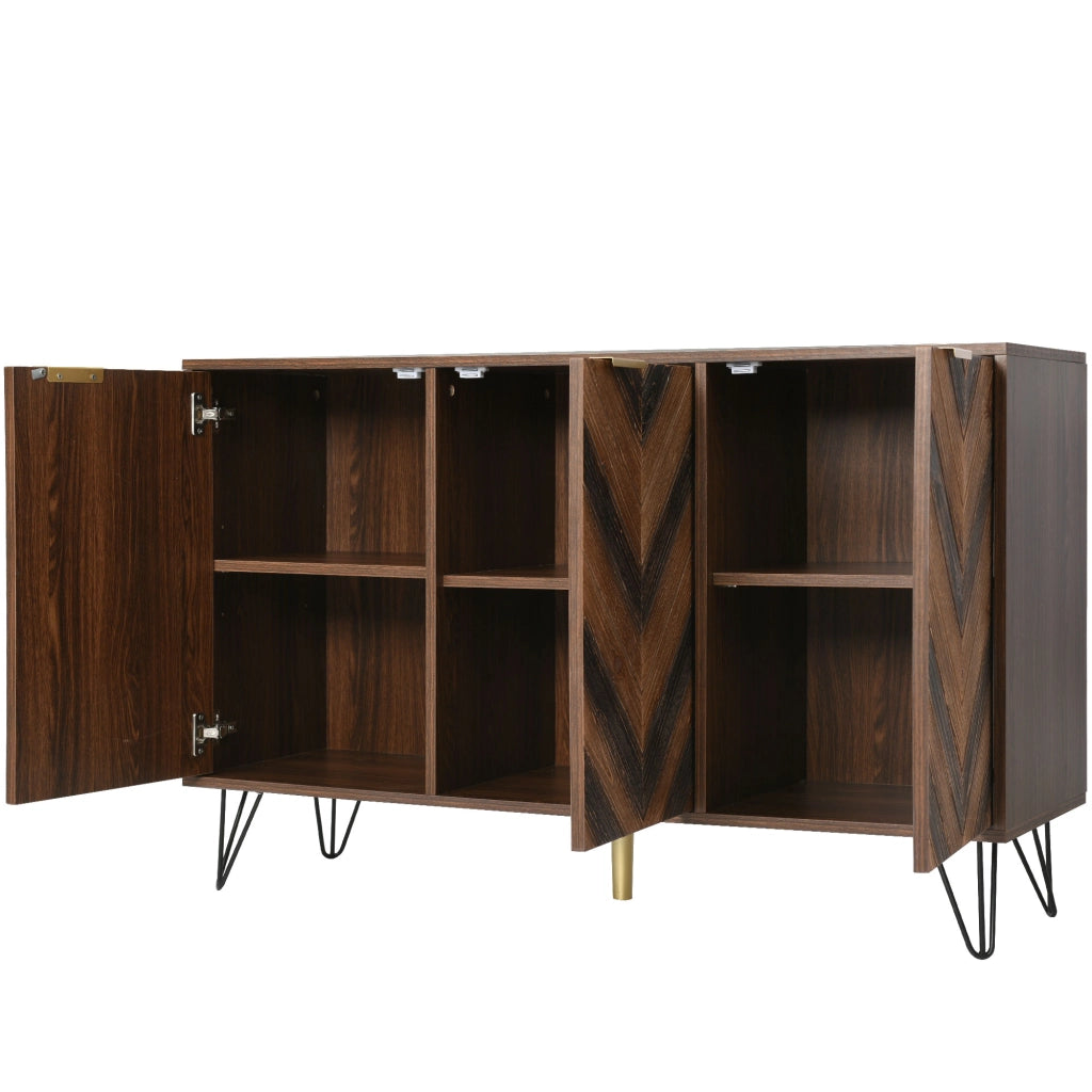 Credenza a 3 ante con ampio spazio contenitivo, finitura effetto legno naturale e gambe in ferro
