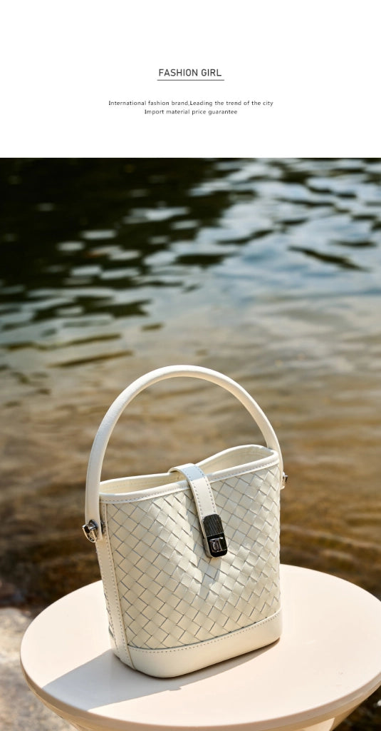 Borsa a tracolla da donna in vera pelle, colore bianco.