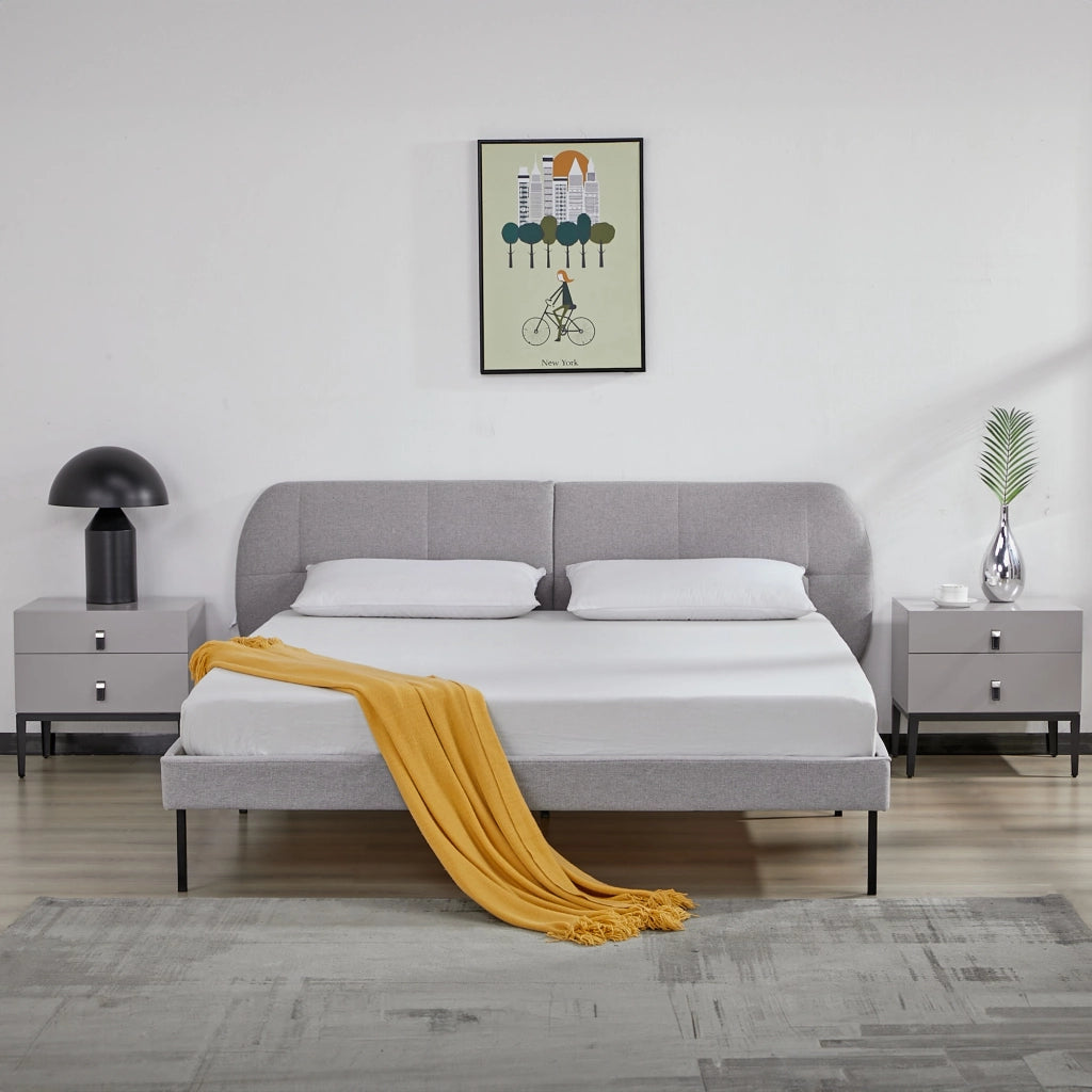 Letto Matrimoniale Porvoo con Testiera e Materasso 160x200 cm Rivestimento in Tessuto - Grigio [en.casa]