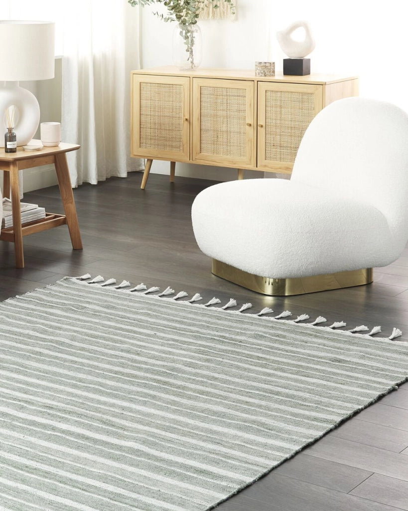 Tappeto verde 160 x 230 cm per soggiorno e camera da letto con frange a righe