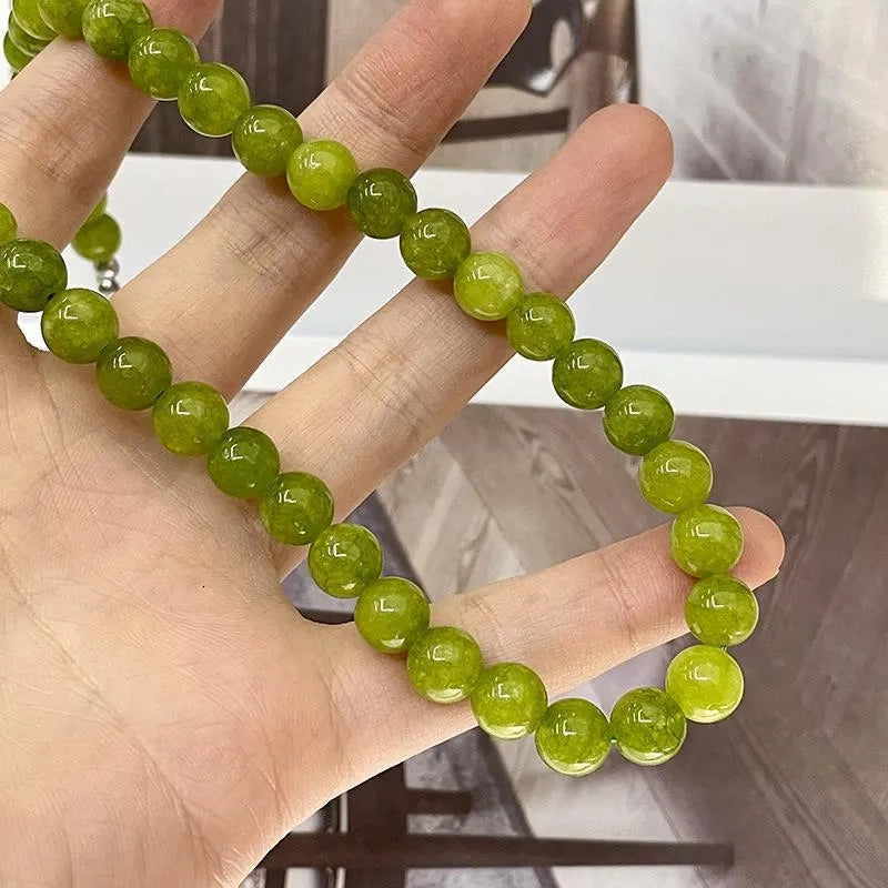 Collana con perline di agata verde: gioiello in pietra naturale realizzato a mano