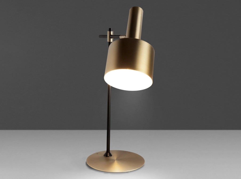 Lampada da tavolo alluminio oro e acciaio nero