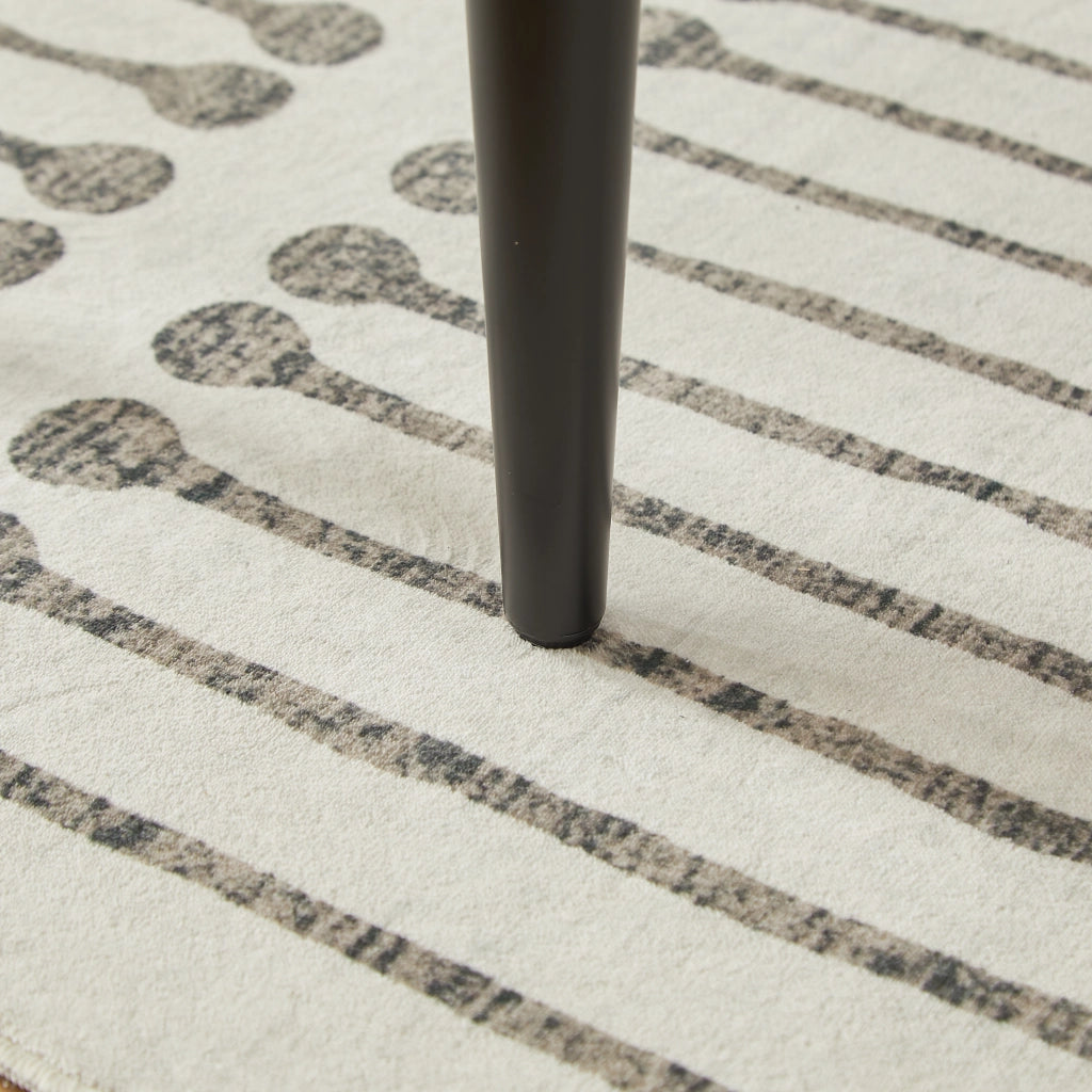 Poltrona con Cuscino Imbottita ¨C Xylo ¨C Beige, Struttura in Metallo Nero e Oro