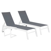 Set di 2 lettini BARBADOS in textilene grigio eTavolino - alluminio bianco