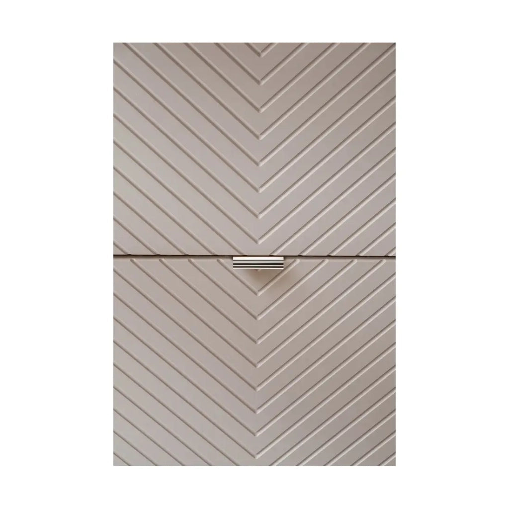 Mobile sottolavabo AOKI – 2 cassetti – Finitura beige cachemire a motivi chevron e maniglie dorate – L60 × P39 × H57 cm – Da appendere