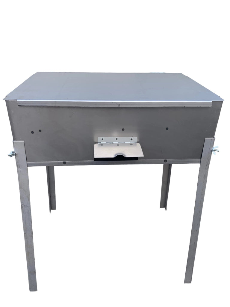Barbecue da esterno con coperchio richiudibile in ferro, piedi estraibili, per carbone o legna, ideale per campeggio, picnic, grigliate 40x30 cm