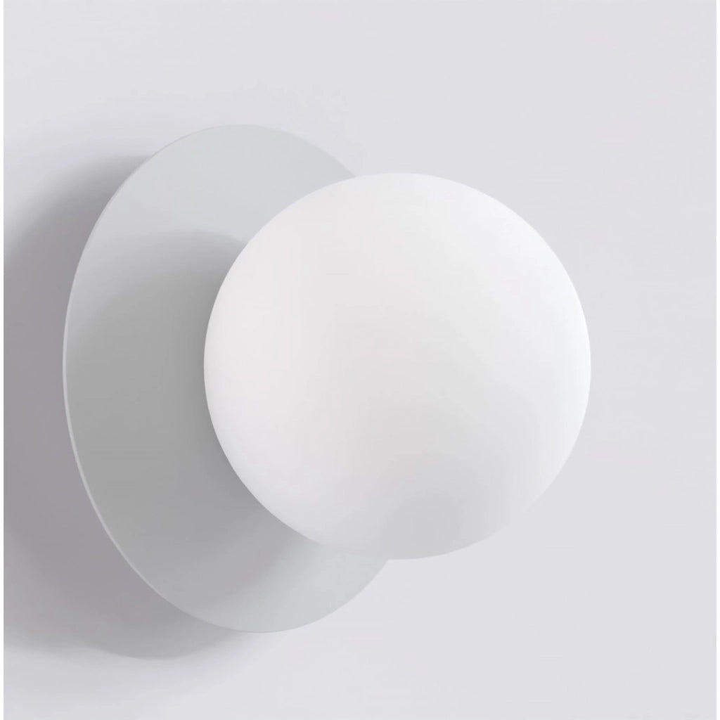 Lampada a parete Americana in acciaio grigio e vetro bianco opaco