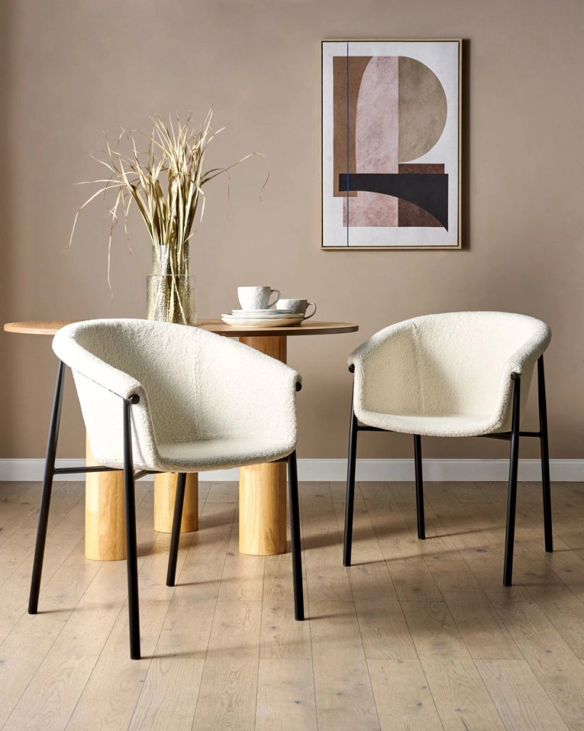 Set di 2 sedie da pranzo con imbottitura in tessuto bianco sporco Seduta da pranzo dal design moderno e contemporaneo