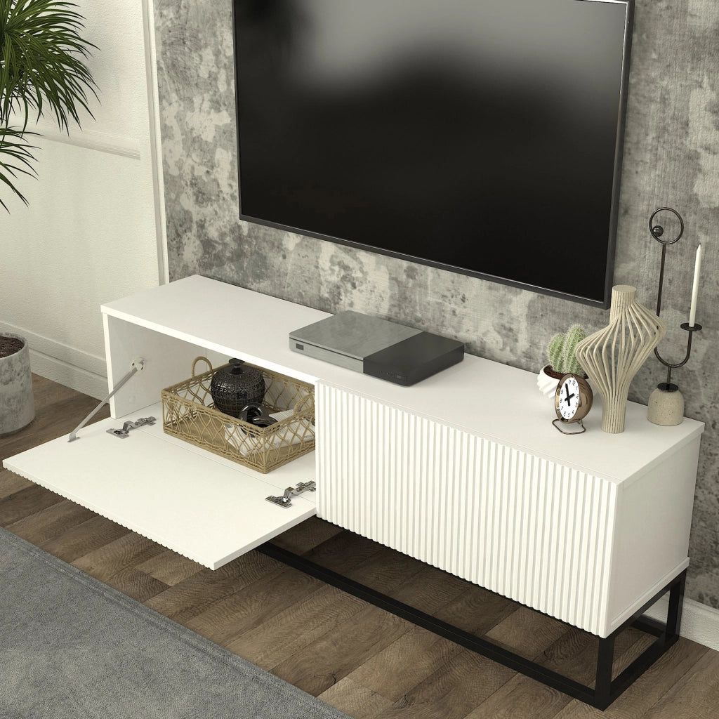 Mobile Porta TV Verpsboga a 2 Ante Decorative e Telaio Lungo in Metallo 135x32x47 cm - Bianco [en.casa]