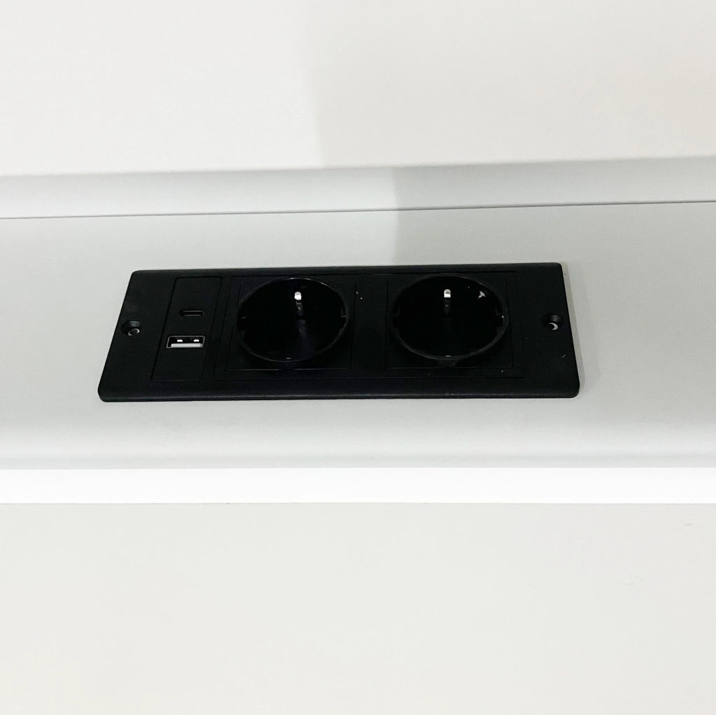Letto matrimoniale multifunzione 140x200 cm in legno bianco con testiera contenitore; LED e prese integrate