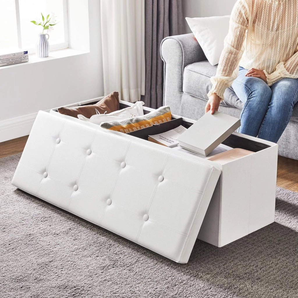 SONGMICS Cassapanca Contenitore 120L, Pouf Contenitore, Panca Poggiapiedi Pieghevole, Capacità di Carico di 300 kg, Seduta Imbottita, Bianco LSF702.