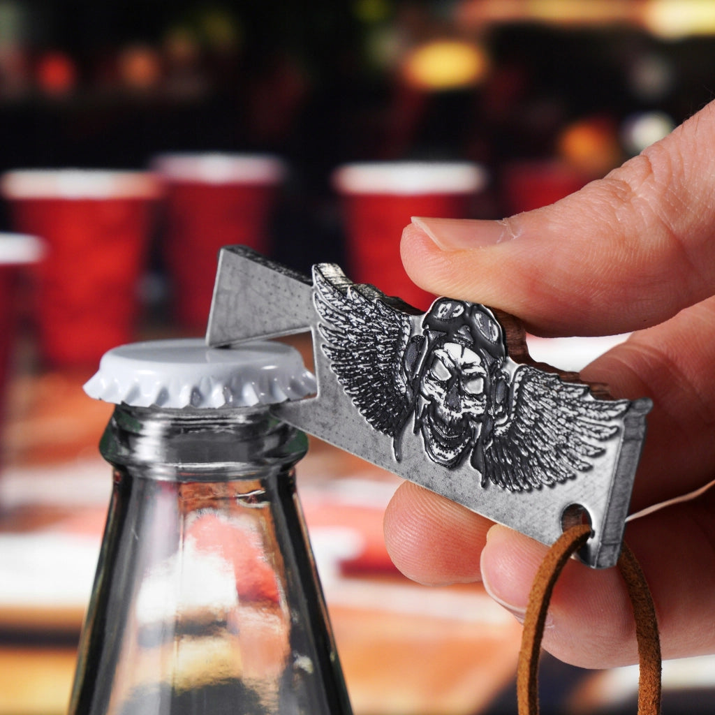 Portachiavi con teschio in metallo e tappo per bottiglia di birra KADAX, idea regalo.