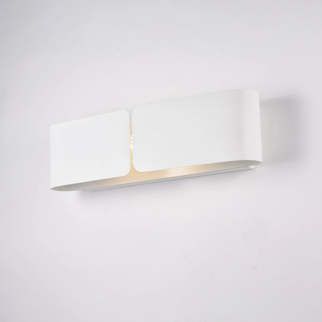 Applique Moderna 2 Luci Hug In Ferro Laccato Bianco