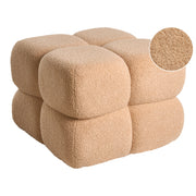 Pouf quadrato in bouclé beige elemento d'arredo moderno per salotto o camera da letto