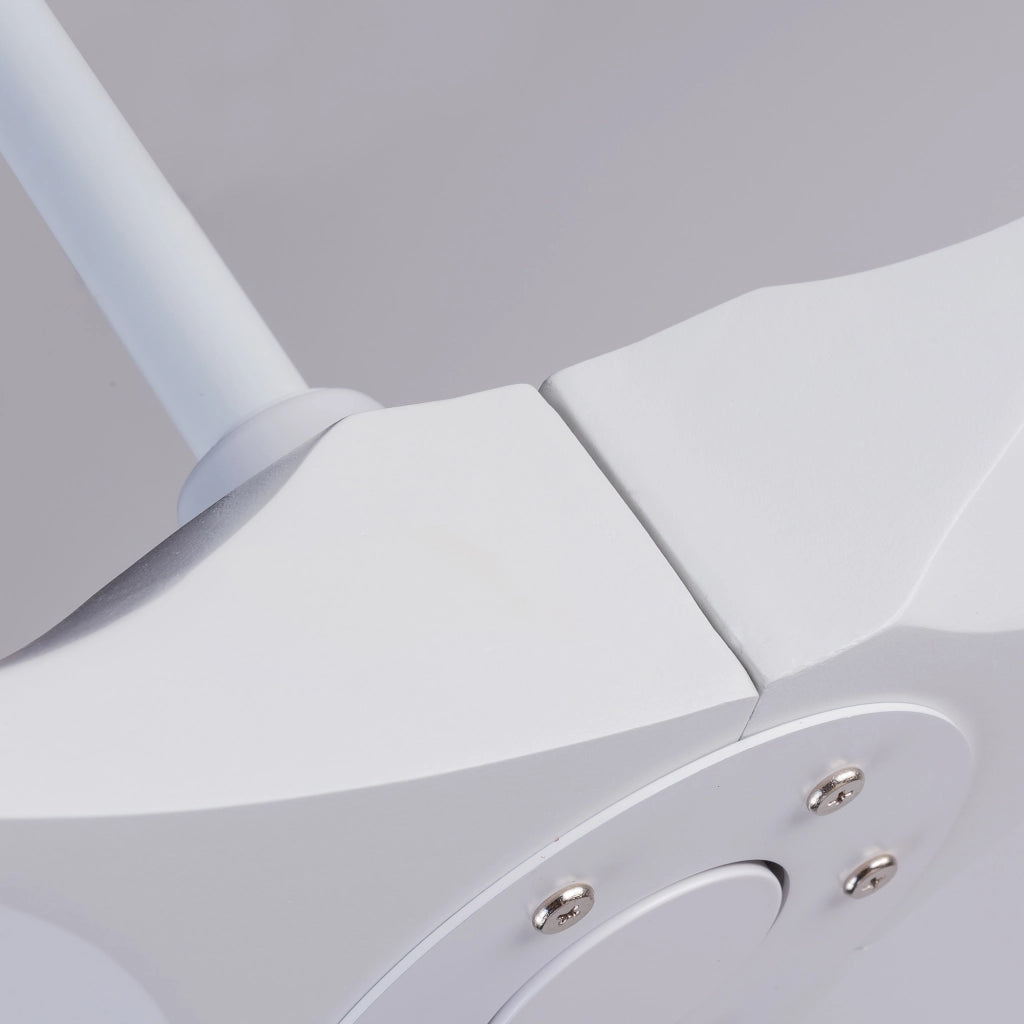 Ventilatore da soffitto da 70" bianco con 3 pale in legno e telecomando