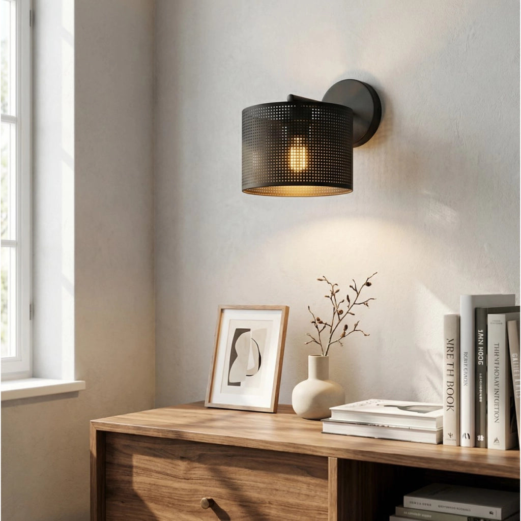 Lampada da parete LUX in acciaio nero opaco