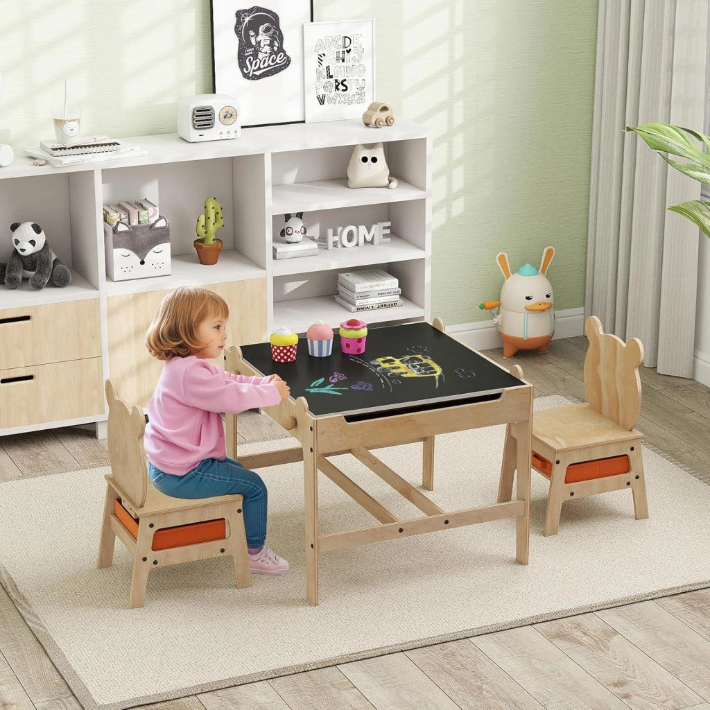 4 in 1 Set Tavolo e Sedie per Bambini 3+ Anni, Tavolo in Legno con Lavagna Reversibile Bianca e Nera, Sedie Ergonomiche con 2 Cassetti Portaoggetti, Ideale per Arti, Mestieri e Giochi (Panda)