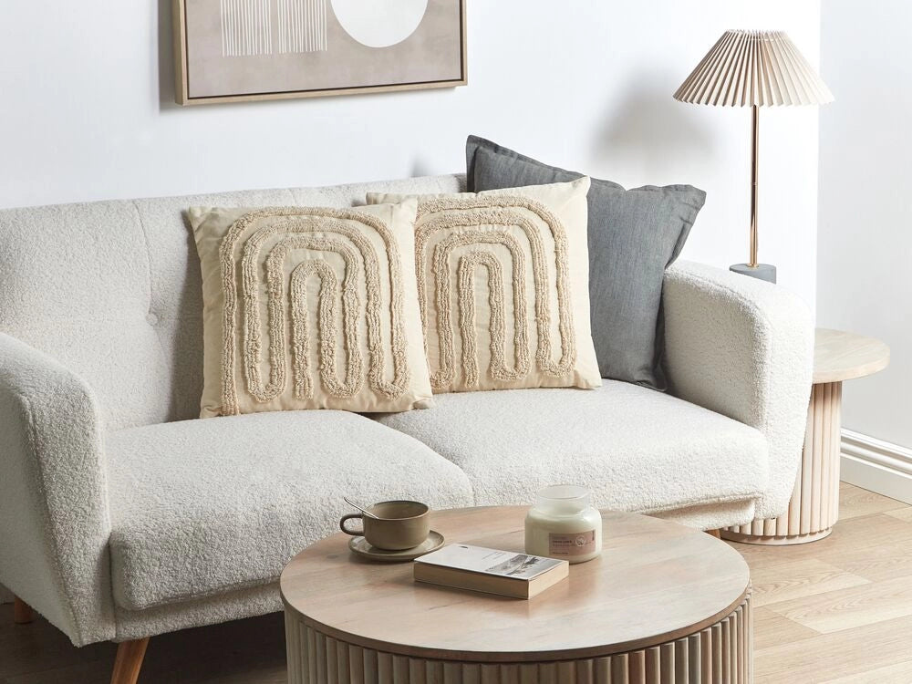 Set di 2 cuscini decorativi in cotone beige 45 x 45 cm con motivo astratto