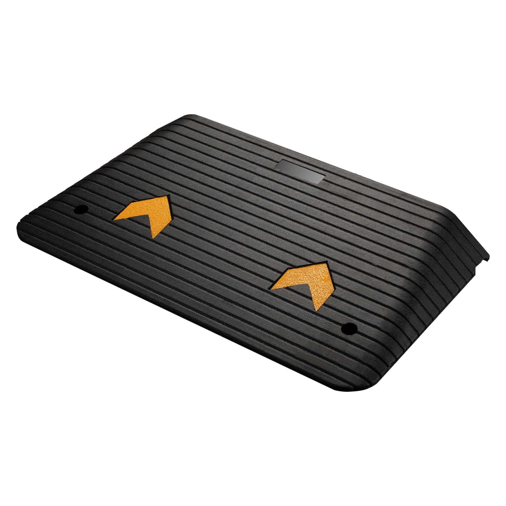 Rampa in gomma per marciapiede e soglia 901,7x533,4x88,9 mm max 50 t con elementi riflettenti