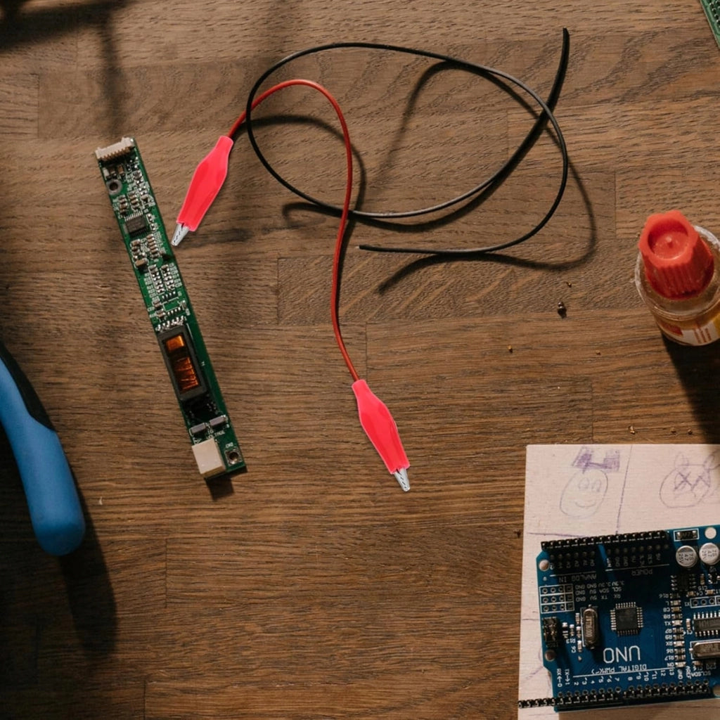 Morsetto Isolato Nero 35mm Rosfix – Set di 4 Pezzi | Protezione in Gomma | Connessioni Elettroniche Sicure