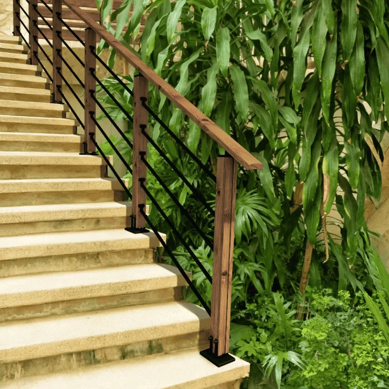 Parapetto SEPIA in legno e alluminio, per scala esterna. Installazione 1 m, da completare con accessori.