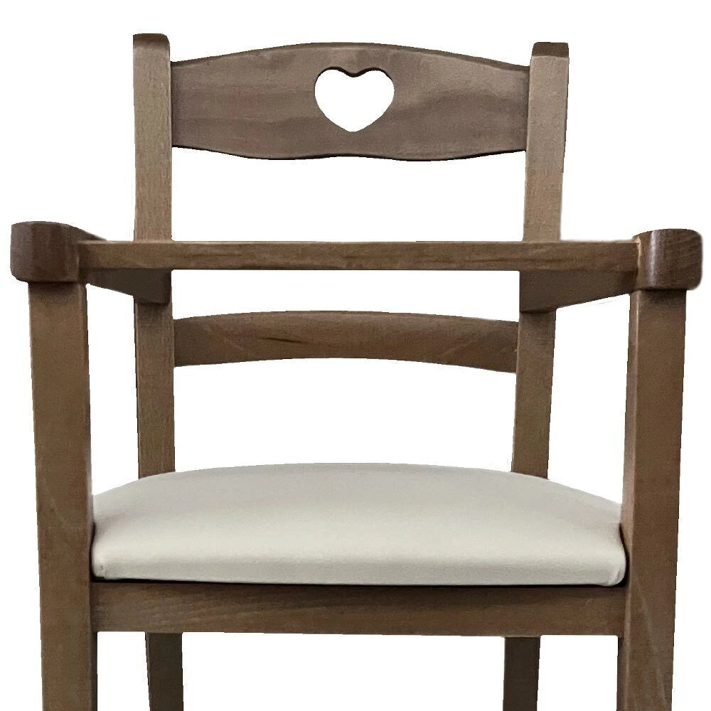 Seggiolone in legno color noce chiaro con seduta imbottita in similpelle beige