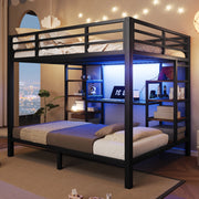 Letto a castello familiare 90x200 / 140x200 cm, 3 posti letto con ripiani portaoggetti, prese USB/Type-C/Jack e illuminazione LED, metallo nero