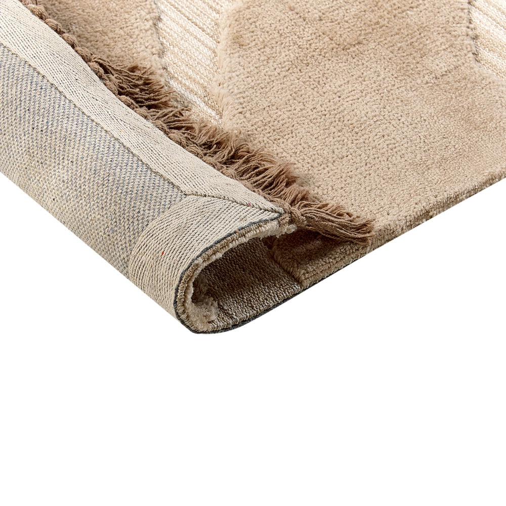 Tappeto classico in poliestere e cotone con nappe decorative beige 200 x 300 cm camera da letto soggiorno
