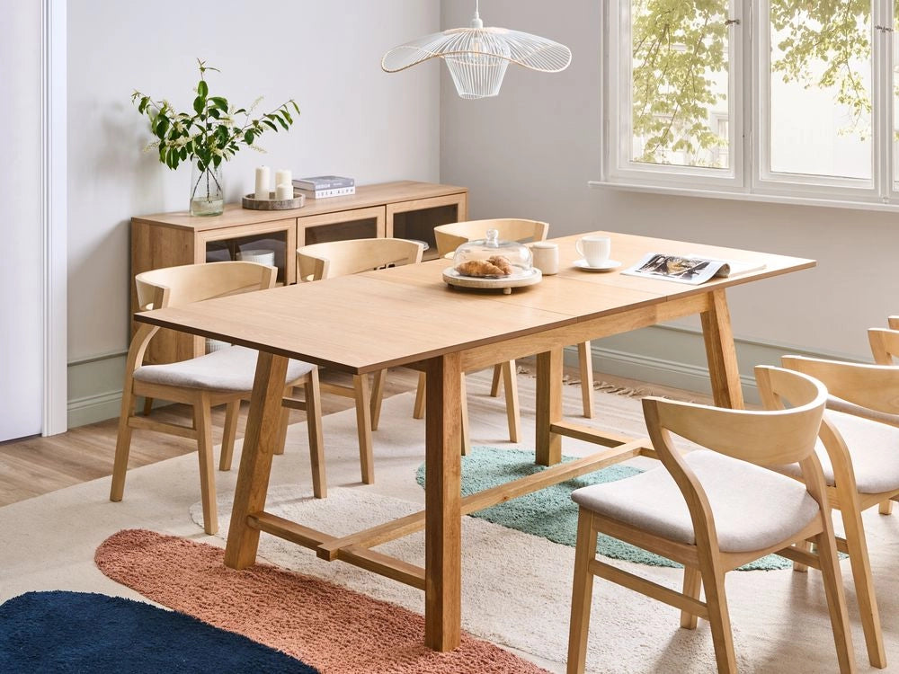 Tavolo da cucina allungabile per sala da pranzo Piano impiallacciato rettangolare Finitura naturale Gambe in legno massiccio 160/200 x 90 cm Legno di frassino chiaro
